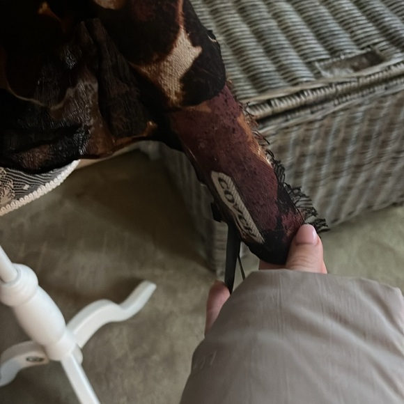 Coach EUC Leopard printed scarf - Picture 2 of 3